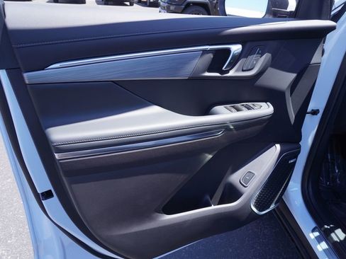 New 2026 Buick Enclave Preferred w/ Super Cruise Package image 14