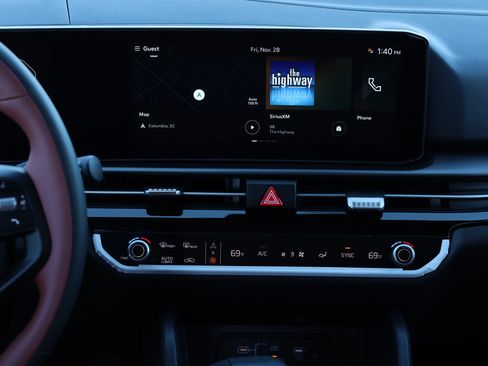 New 2026 Kia Sportage SX image 8