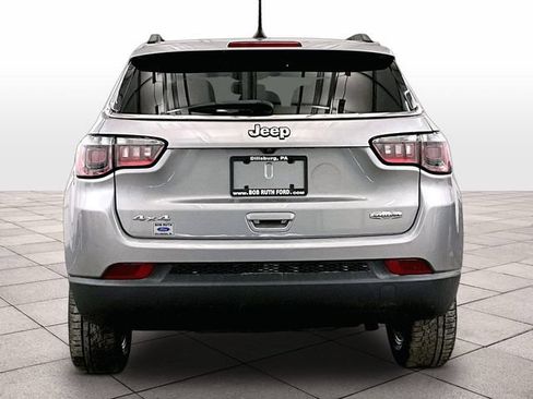 Used 2021 Jeep Compass Latitude w/ Convenience Group AWD/4WD image 4