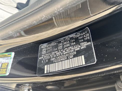 New 2025 Hyundai Elantra SEL image 26