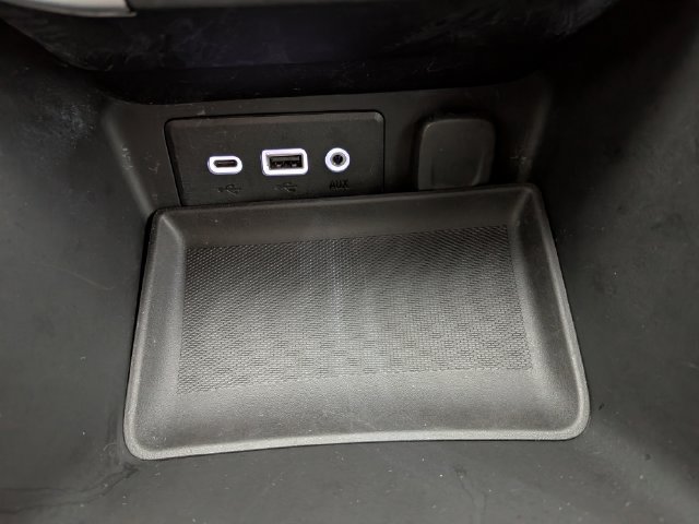 Used 2024 GMC Terrain SLE w/ Driver Convenience Package AWD/4WD image 8