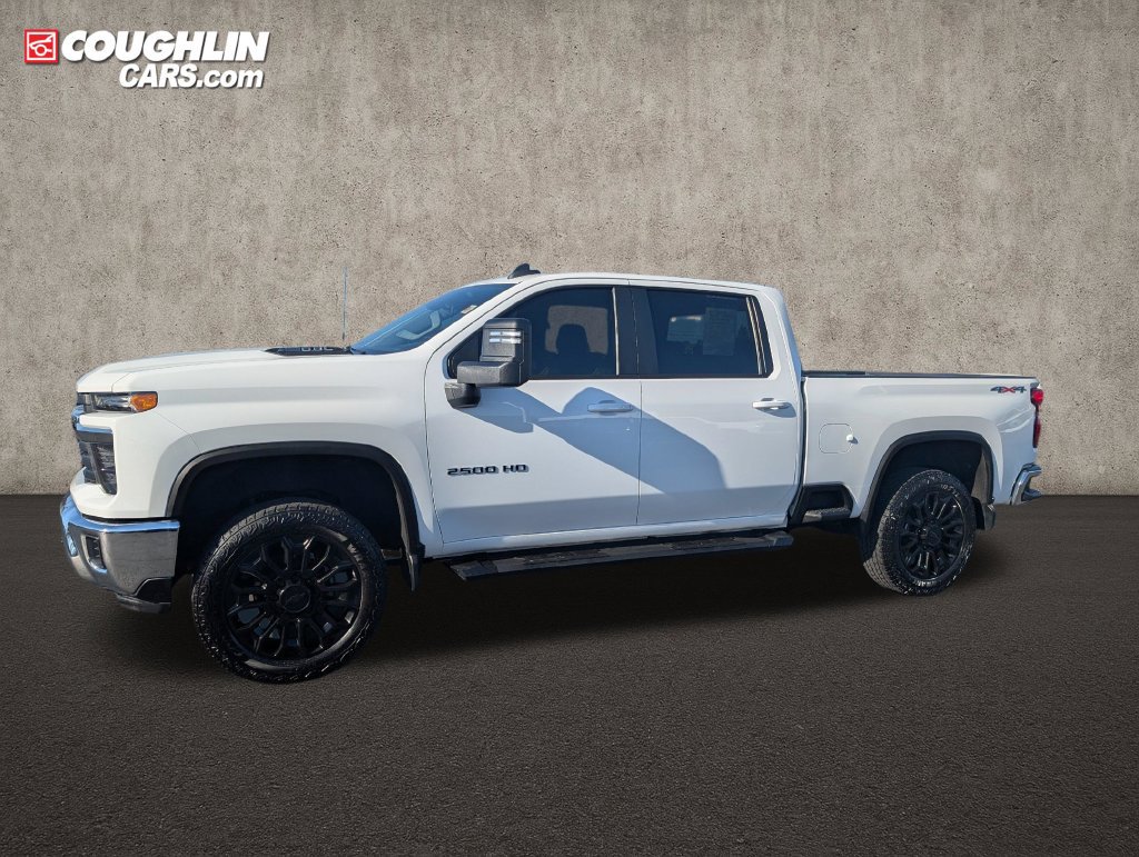 Used 2024 Chevrolet Silverado 2500 LT AWD/4WD image 4