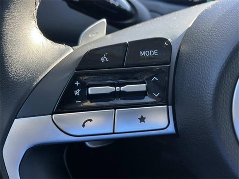 Used 2023 Hyundai Tucson Limited image 32