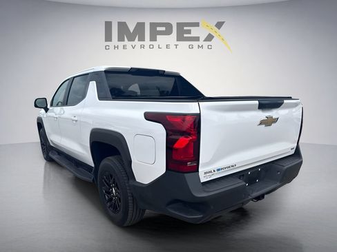 Used 2024 Chevrolet Silverado EV W/T AWD/4WD image 3
