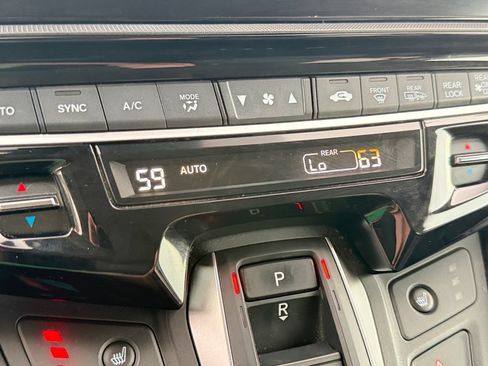 Used 2025 Honda Odyssey EX-L image 28