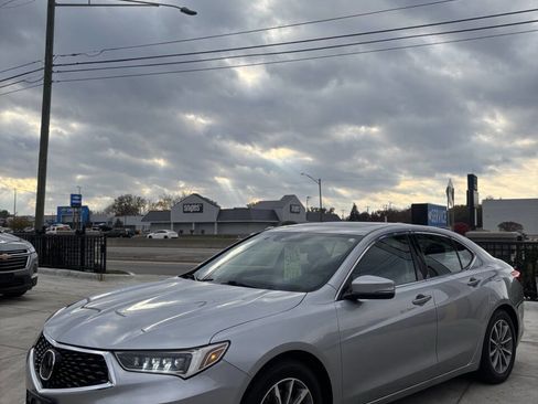 Used 2018 Acura TLX w/ Technology Package image 7