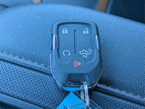 Used 2021 GMC Sierra 1500 AT4 w/ AT4 Value Package image 29