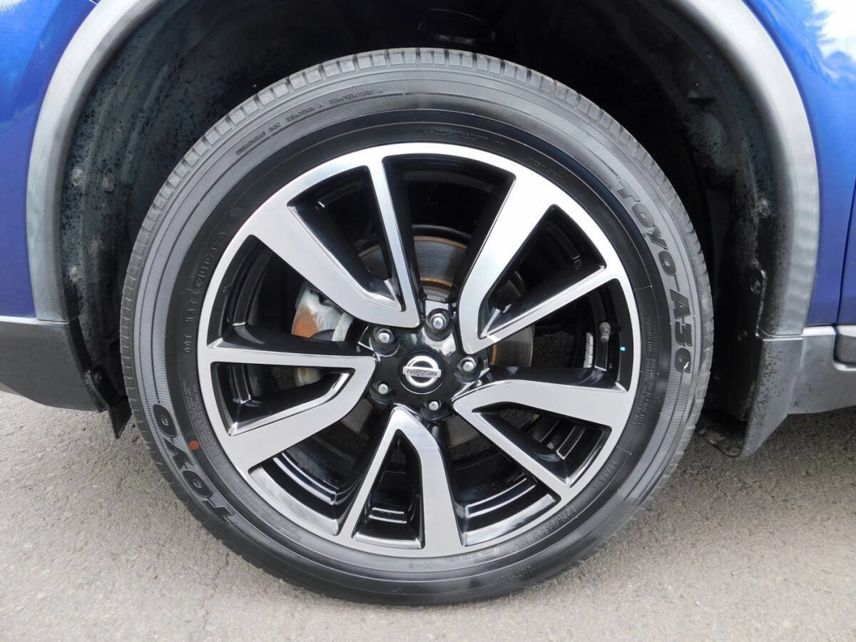 Used 2018 Nissan Rogue SL w/ Premium Package FWD image 27