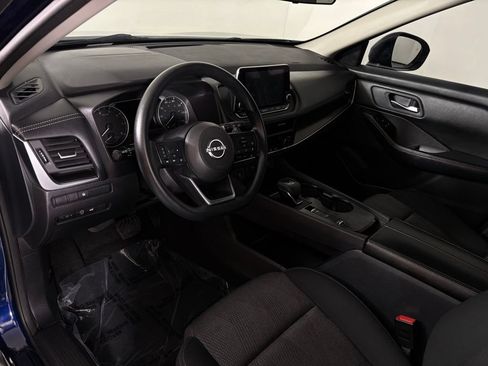 Used 2024 Nissan Rogue SV FWD image 21