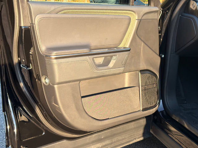 Used 2025 Rivian R1T Adventure Dual AWD/4WD image 12