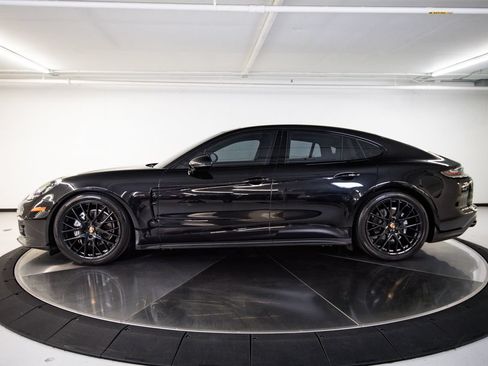 Certified 2023 Porsche Panamera 4 Platinum Edition AWD/4WD image 2