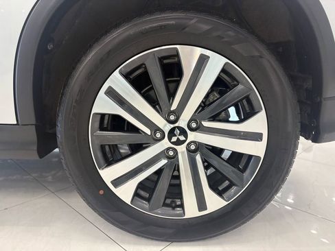 Used 2025 Mitsubishi Outlander Sport ES AWD/4WD image 40