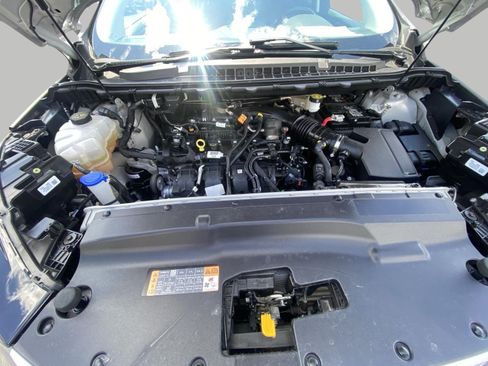 Certified 2024 Ford Edge SEL w/ Convenience Package AWD/4WD image 3