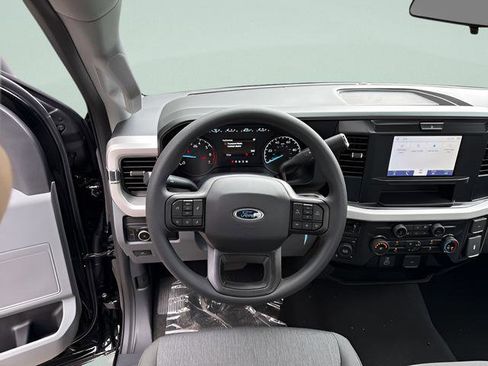 New 2026 Ford F250 XL w/ STX Appearance Package AWD/4WD image 5