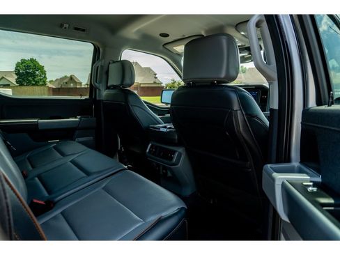 Used 2025 Ford F150 Lariat w/ Equipment Group 502A High AWD/4WD image 15