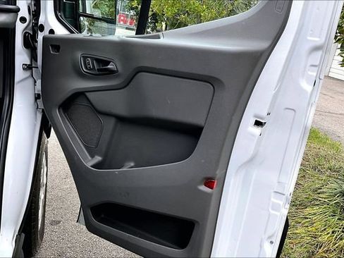 Used 2023 Ford Transit 350 XLT image 26
