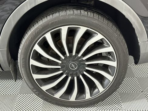 Used 2019 Lincoln Nautilus Black Label AWD/4WD image 10