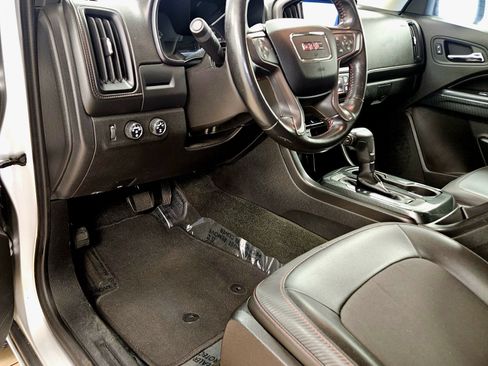 Used 2016 GMC Canyon SLE w/ All Terrain Package image 34