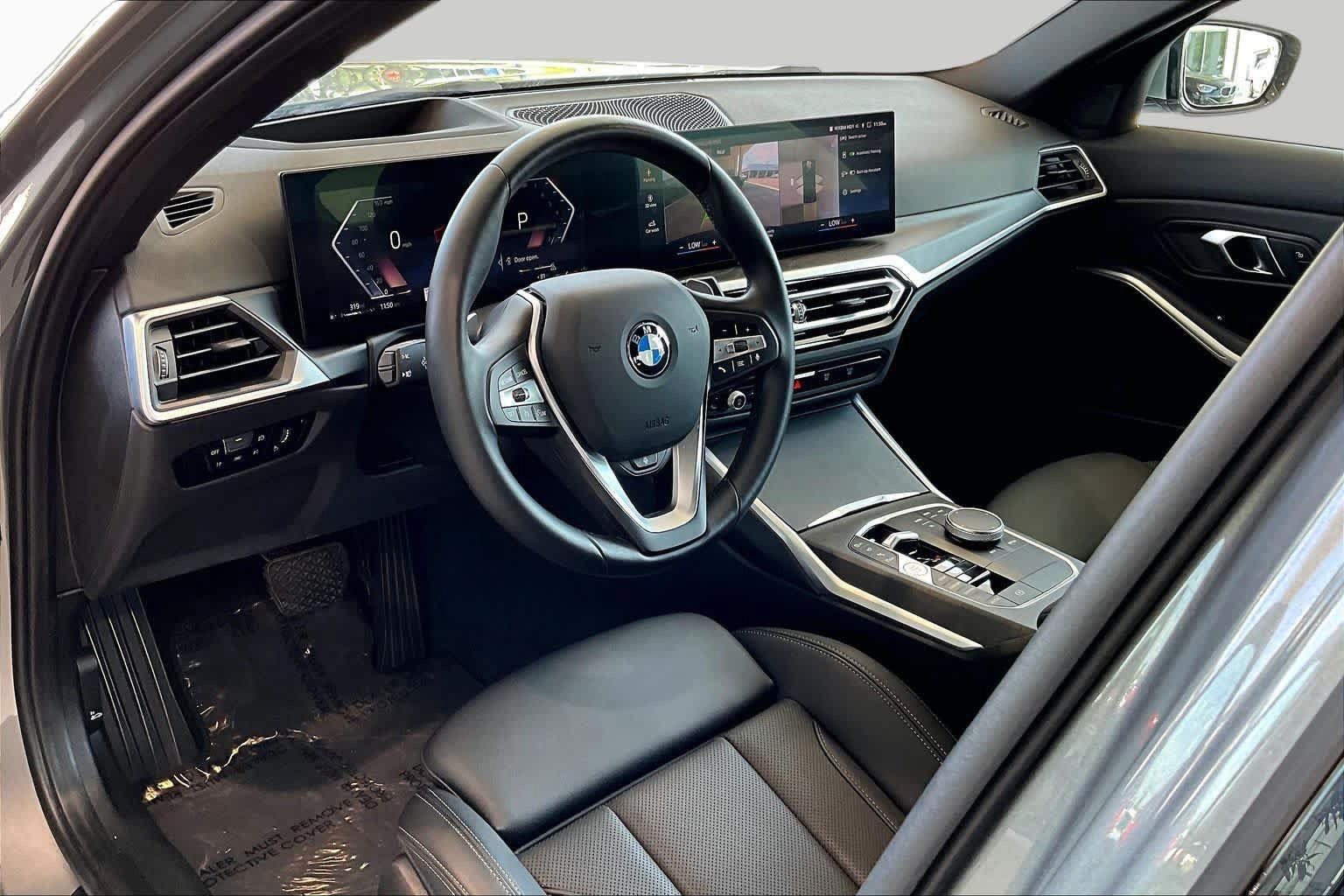Used 2024 BMW 330i Sedan w/ Premium Package RWD image 19