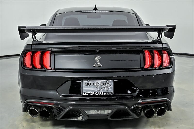 Used 2021 Ford Mustang Shelby GT500 w/ Carbon Fiber Track Pack RWD image 9