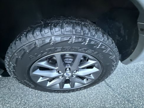 Used 2017 Ford Expedition Limited w/ Equipment Group 301A AWD/4WD image 51