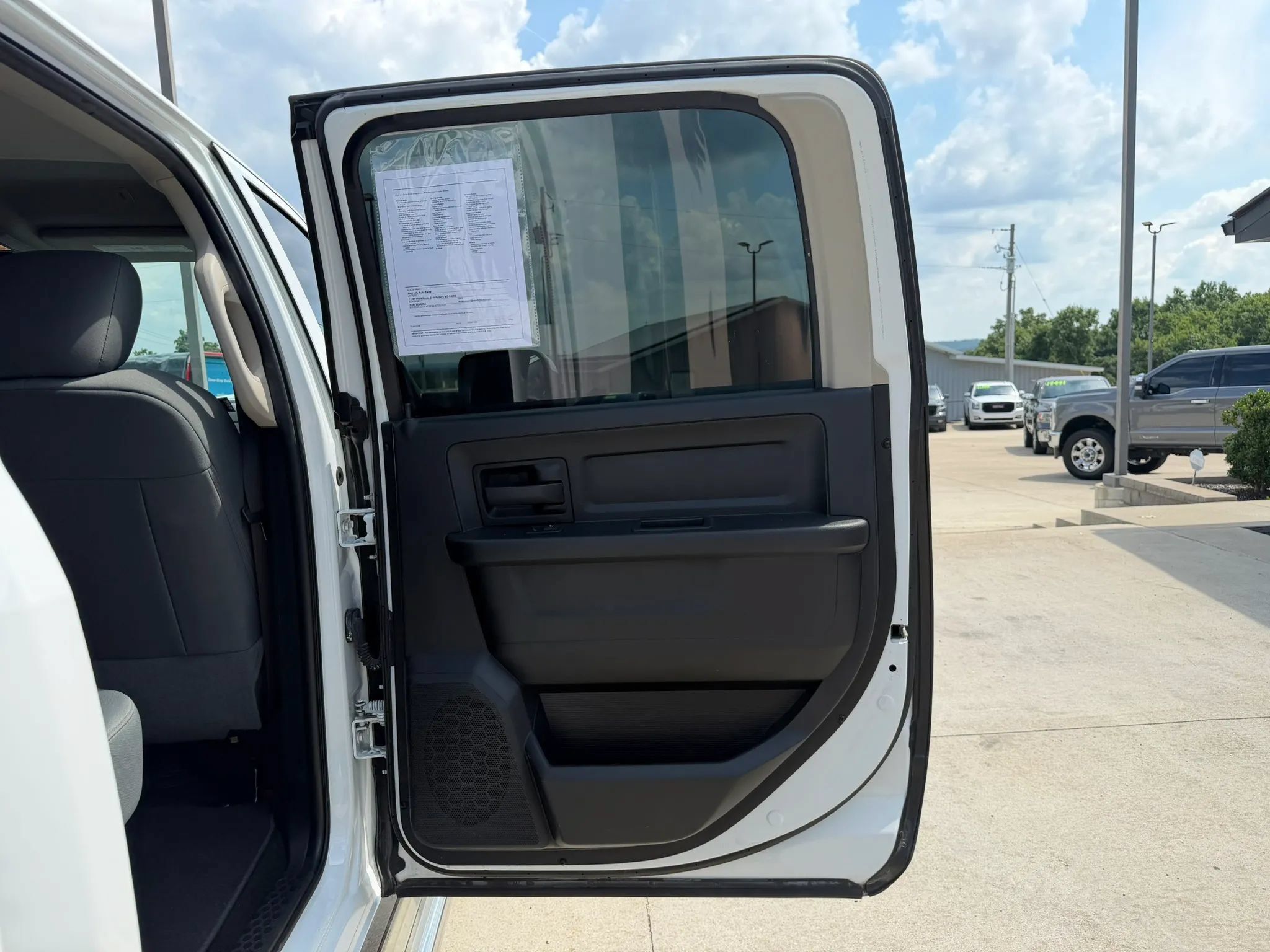 Used 2018 RAM 3500 Tradesman w/ Chrome Appearance Group AWD/4WD image 43