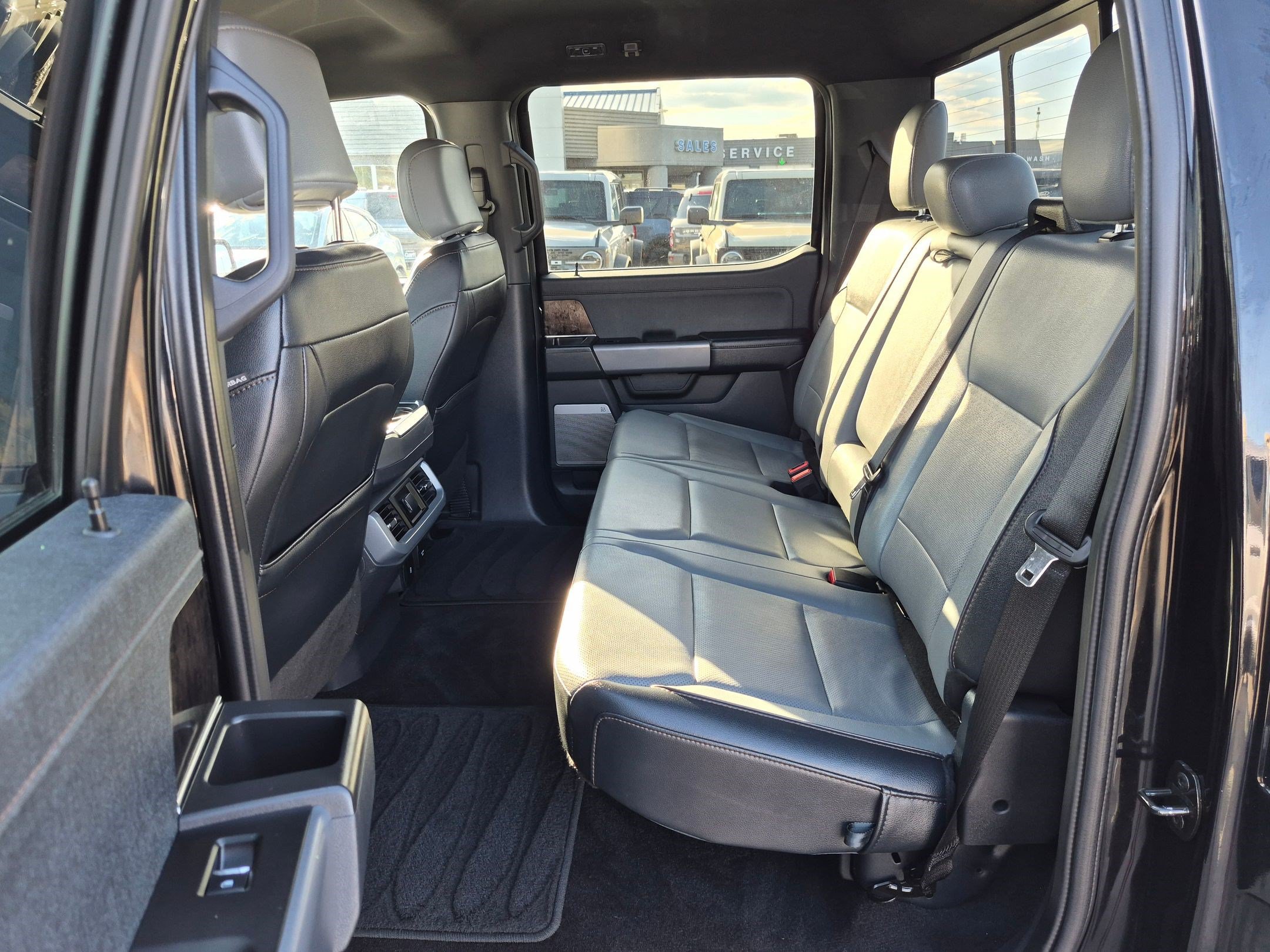 Used 2023 Ford F150 Lightning Lariat AWD/4WD image 29