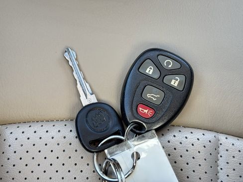 Used 2012 Buick Enclave Leather image 27