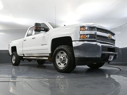 Used 2019 Chevrolet Silverado 2500 LT image 51