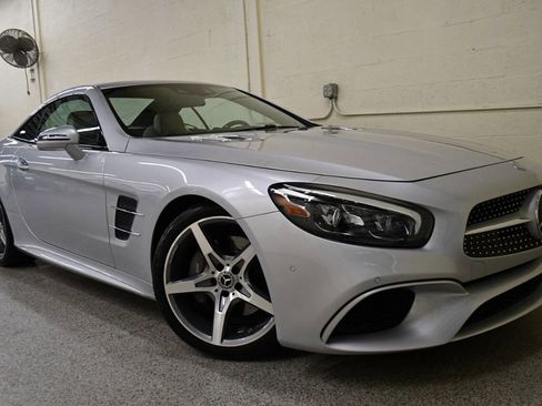Used 2017 Mercedes-Benz SL 550 image 25