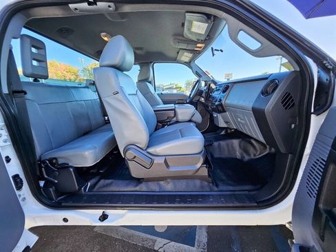 Used 2015 Ford F350 XL w/ Power Equipment Group AWD/4WD image 13