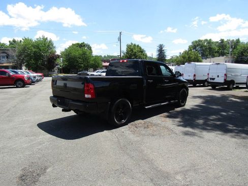Used 2022 RAM 1500 Classic SLT AWD/4WD image 6