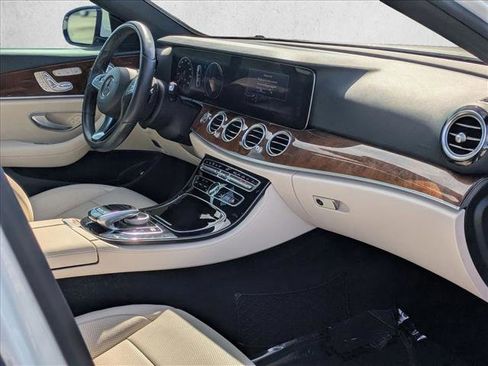 Used 2018 Mercedes-Benz E 300 image 20