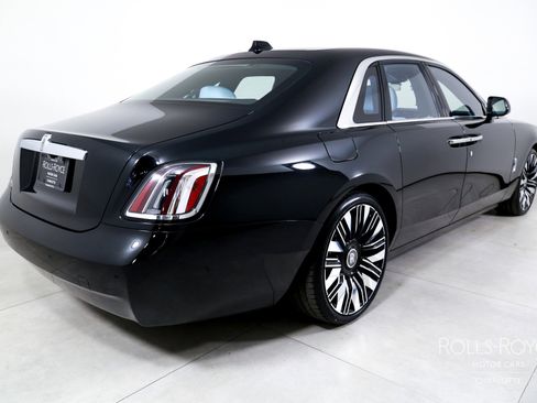 New 2026 Rolls-Royce Ghost image 2