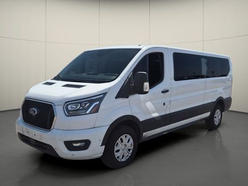 Used 2023 Ford Transit 350 XLT RWD image 3