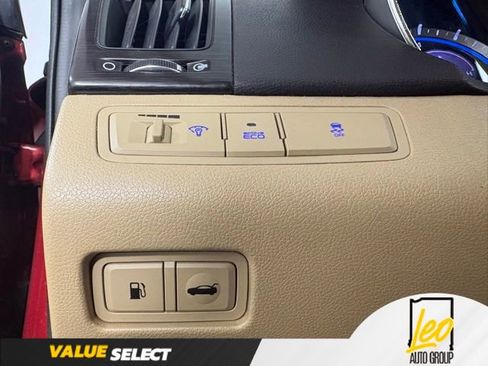Used 2012 Hyundai Sonata Limited w/ Navigation Pkg FWD image 20