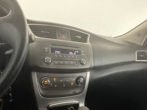 Used 2014 Nissan Sentra SR FWD image 18
