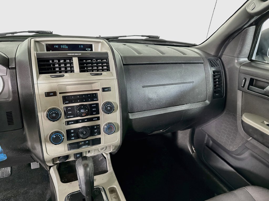 Used 2011 Ford Escape XLT w/ 202A Rapid Spec Order Code FWD image 20