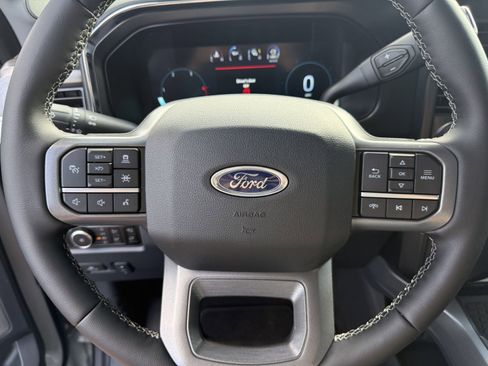 New 2026 Ford F250 Lariat w/ Black Appearance Package AWD/4WD image 27