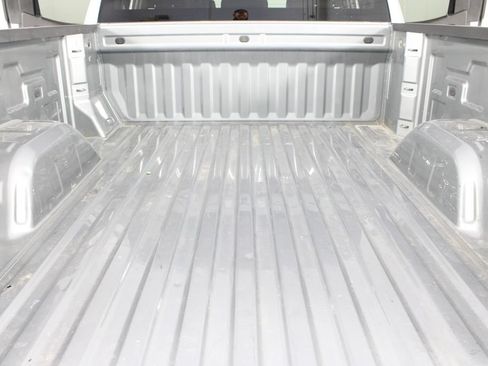 Used 2023 GMC Sierra 1500 SLE AWD/4WD image 17