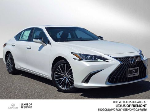 New 2025 Lexus ES 300h w/ Premium Package image 1