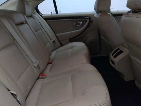 Used 2014 Ford Taurus Limited w/ Equipment Group 301A FWD image 19