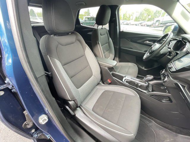 Used 2021 Chevrolet TrailBlazer LT AWD/4WD image 26