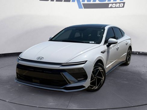 Used 2025 Hyundai Sonata SEL image 1