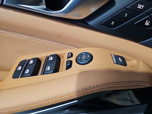 New 2026 BMW X5 xDrive50e w/ Executive Package image 30