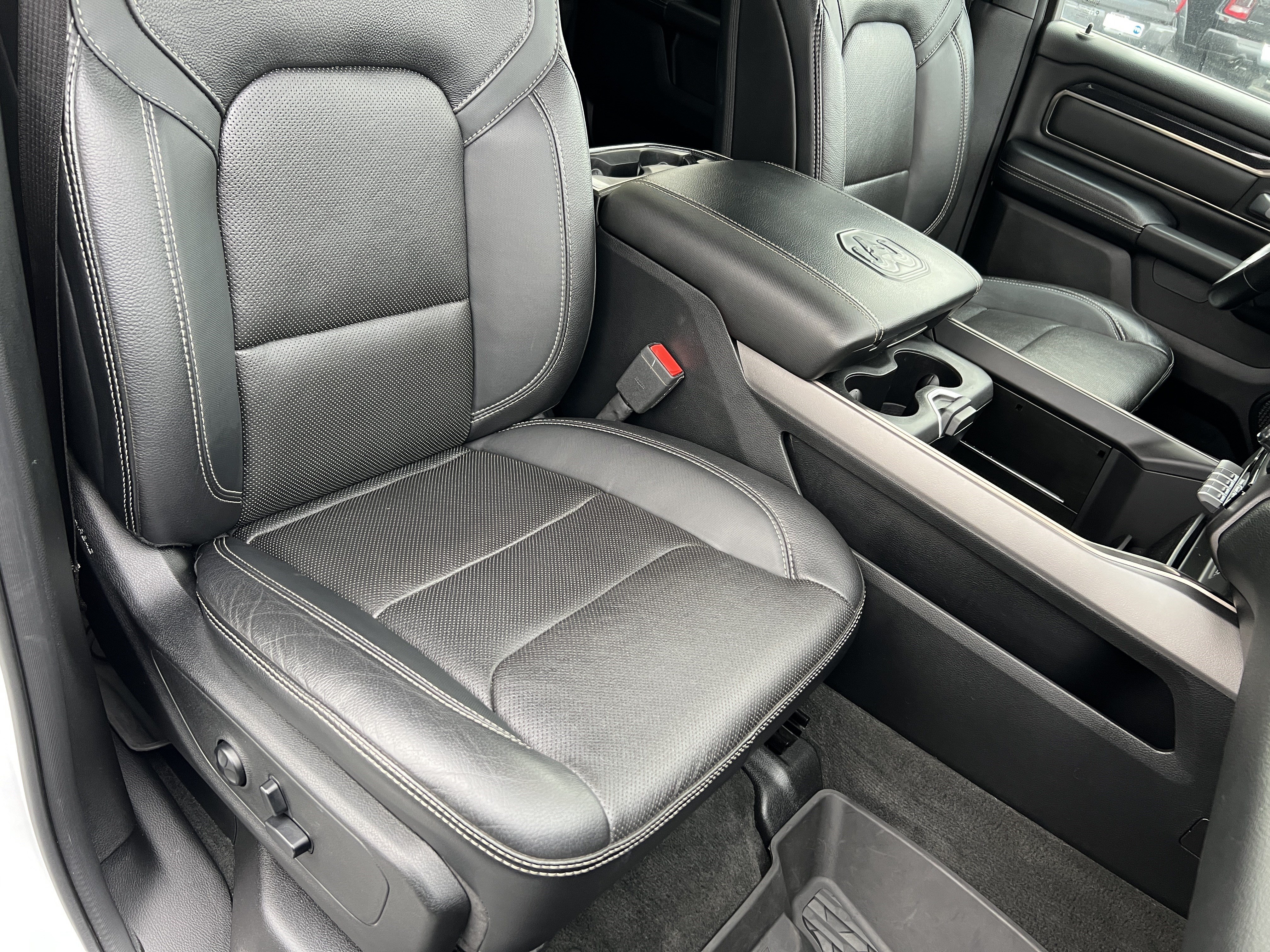 Used 2020 RAM 1500 Sport w/ Level 2 Equipment Goup w/2_L AWD/4WD image 20