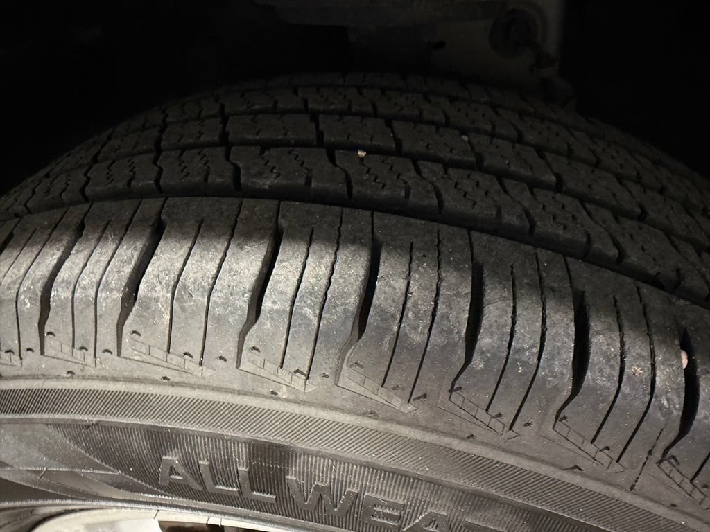 Used 2019 GMC Acadia SLE FWD image 38