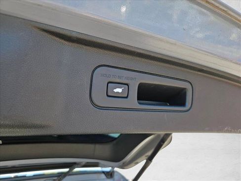 Used 2024 Honda Pilot Elite image 7