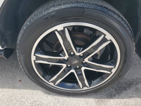 Used 2021 Ford Expedition Limited RWD image 9