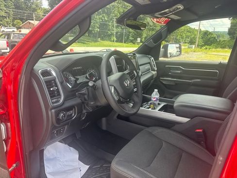Used 2025 RAM 1500 Big Horn AWD/4WD image 20